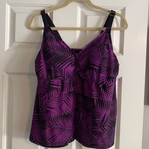 Ava & Viv tankini top